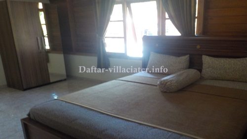 sewa villa di ciater engan kolam renang air panas pribadi